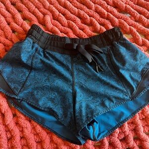 Lululemon blue and black design shorts